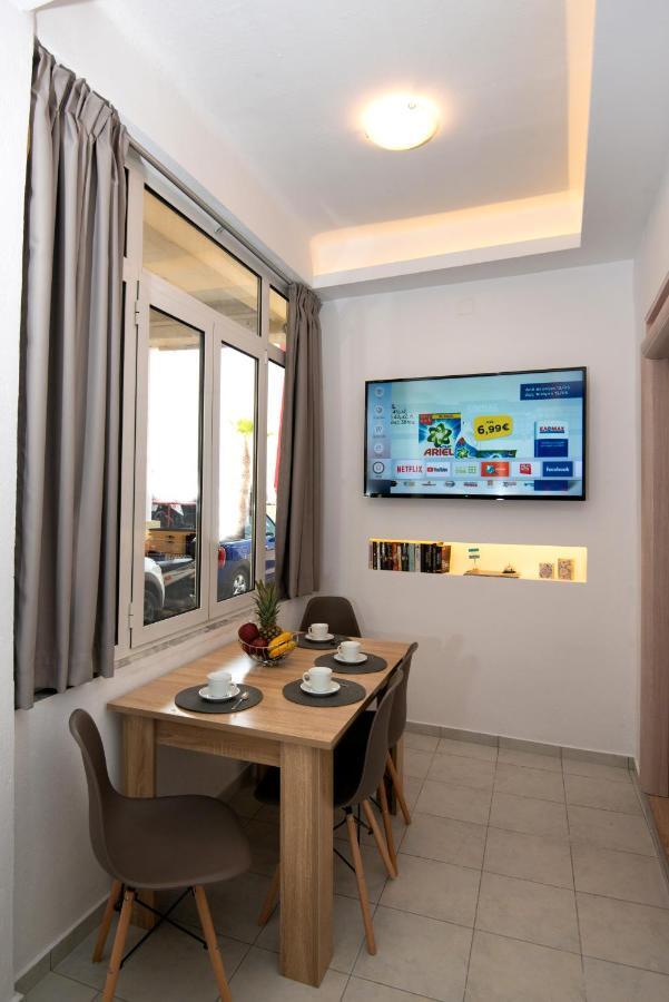 Salty Alley Seaside Apartment Rethymno Exterior foto
